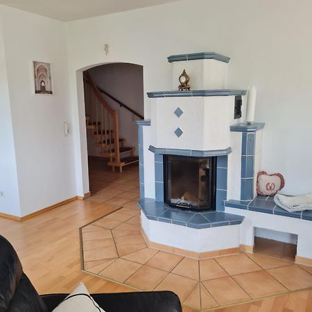 Karuna Haus Bad Windsheim Bagian luar foto